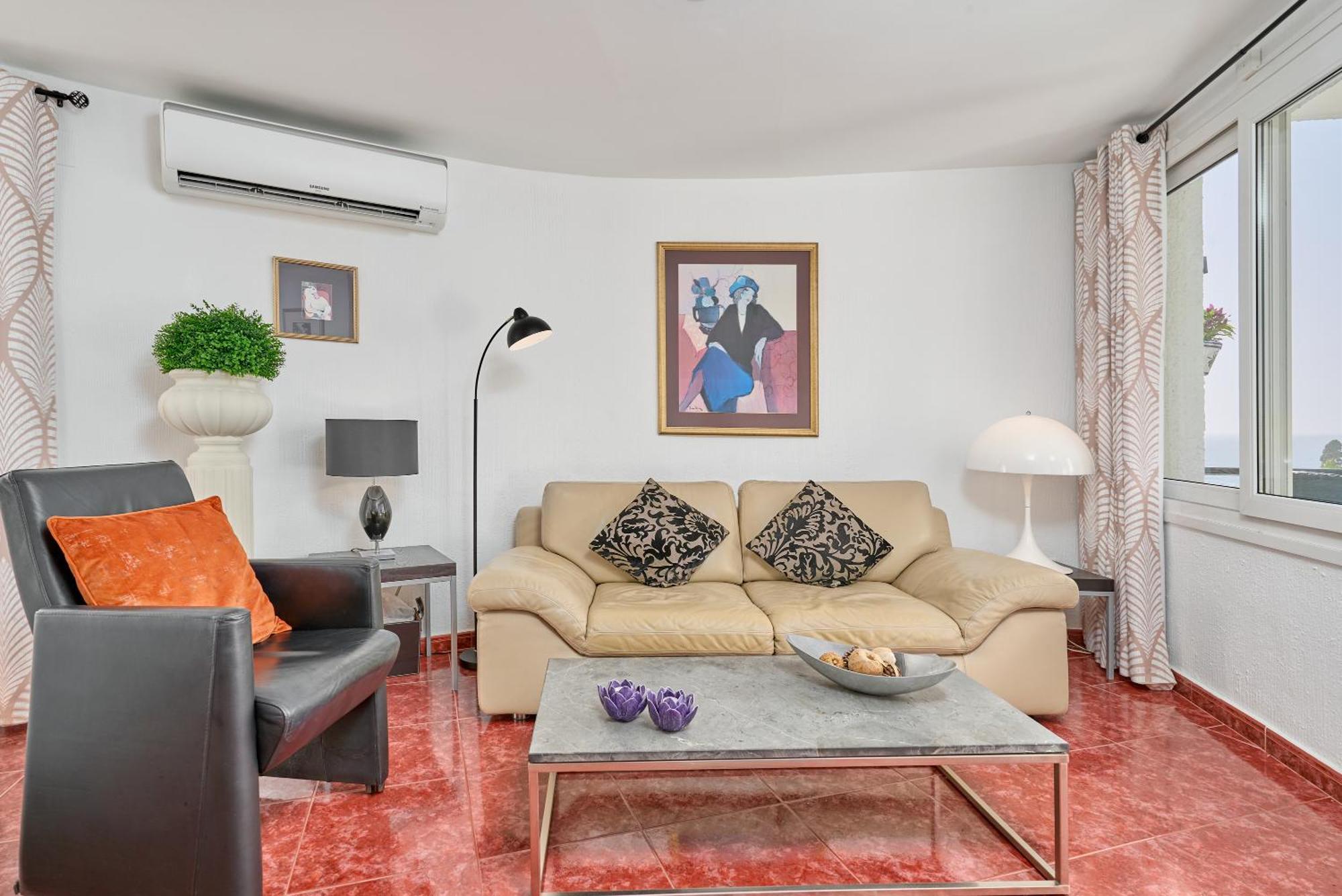 Appartement Spectacular Sea Views, 2 Bed,2 Bath *